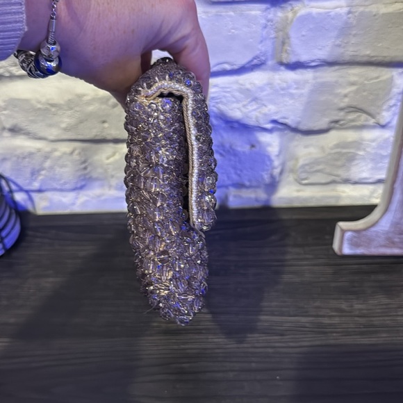 Banana Republic all over beaded clutch - Picture 4 of 5